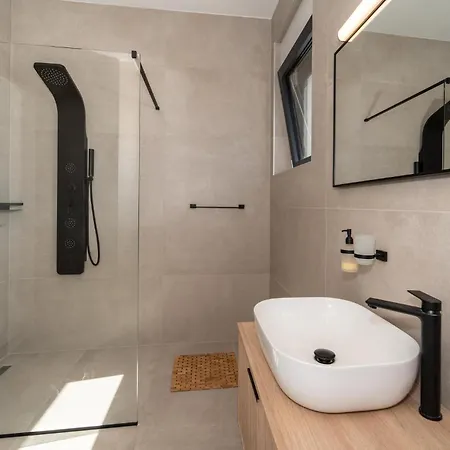 Gorgeous In With Sauna * Posedarje