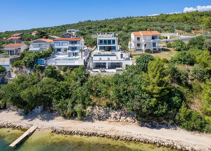 Gorgeous In With Sauna Semesterbostad Posedarje