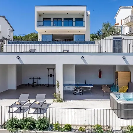 Gorgeous In With Sauna